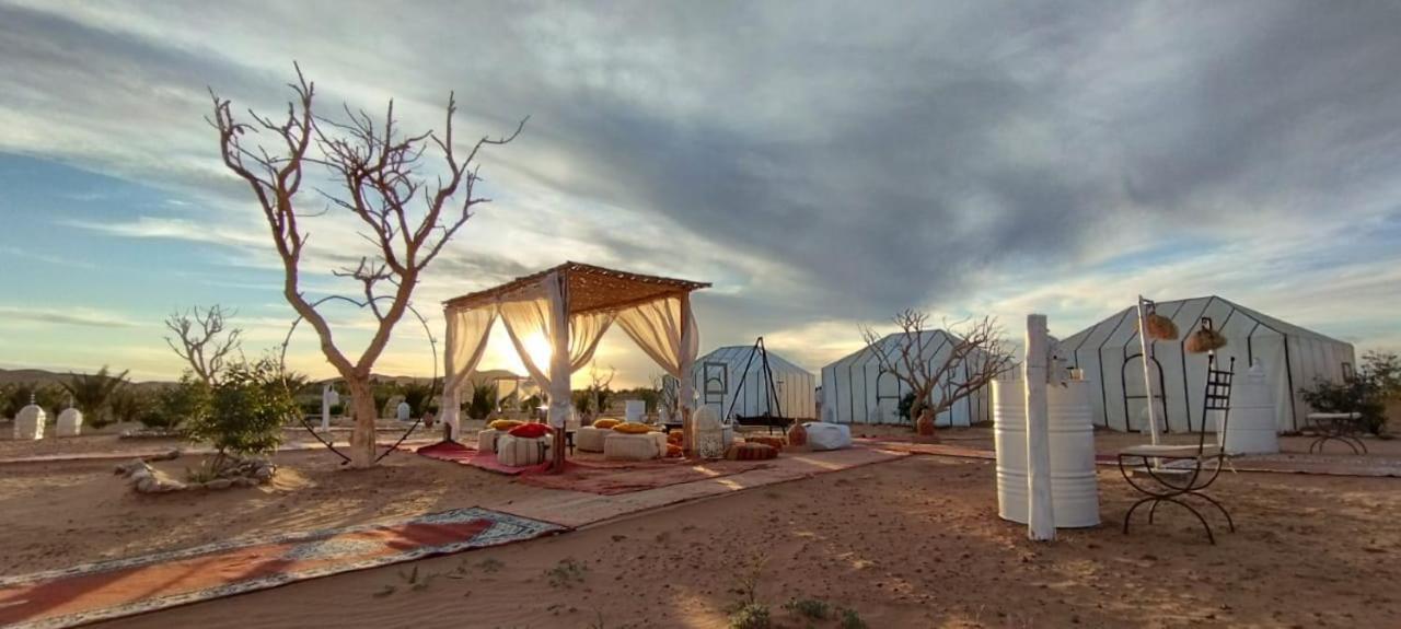 فندق Sunset Luxury Camp أدورين المظهر الخارجي الصورة